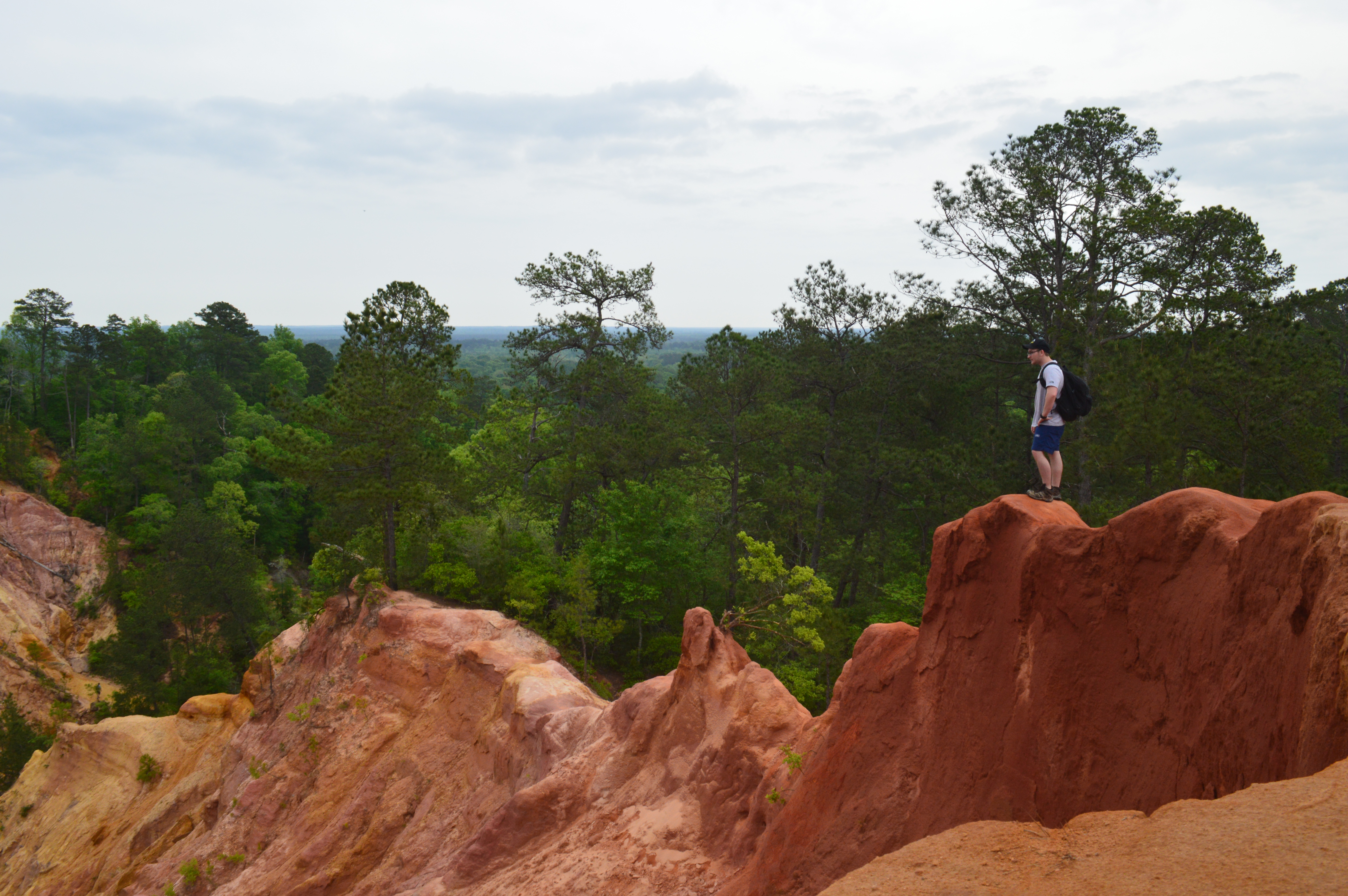 Hike Red Bluff Canyon