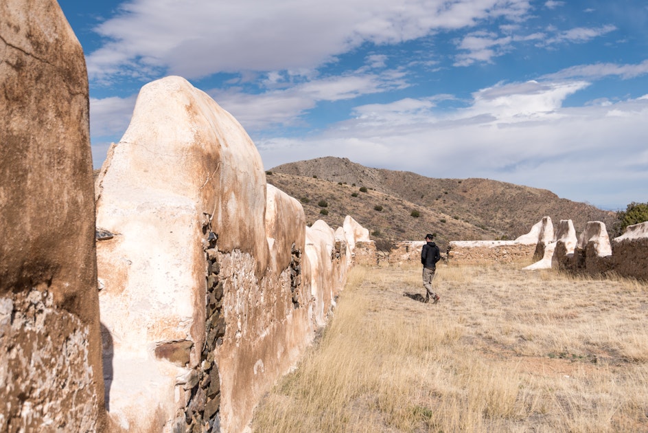 Hike to the Ruins of Fort Bowie, Fort Bowie Trailhead