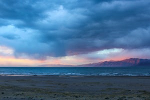 Catch a Sunset at Pyramid Lake