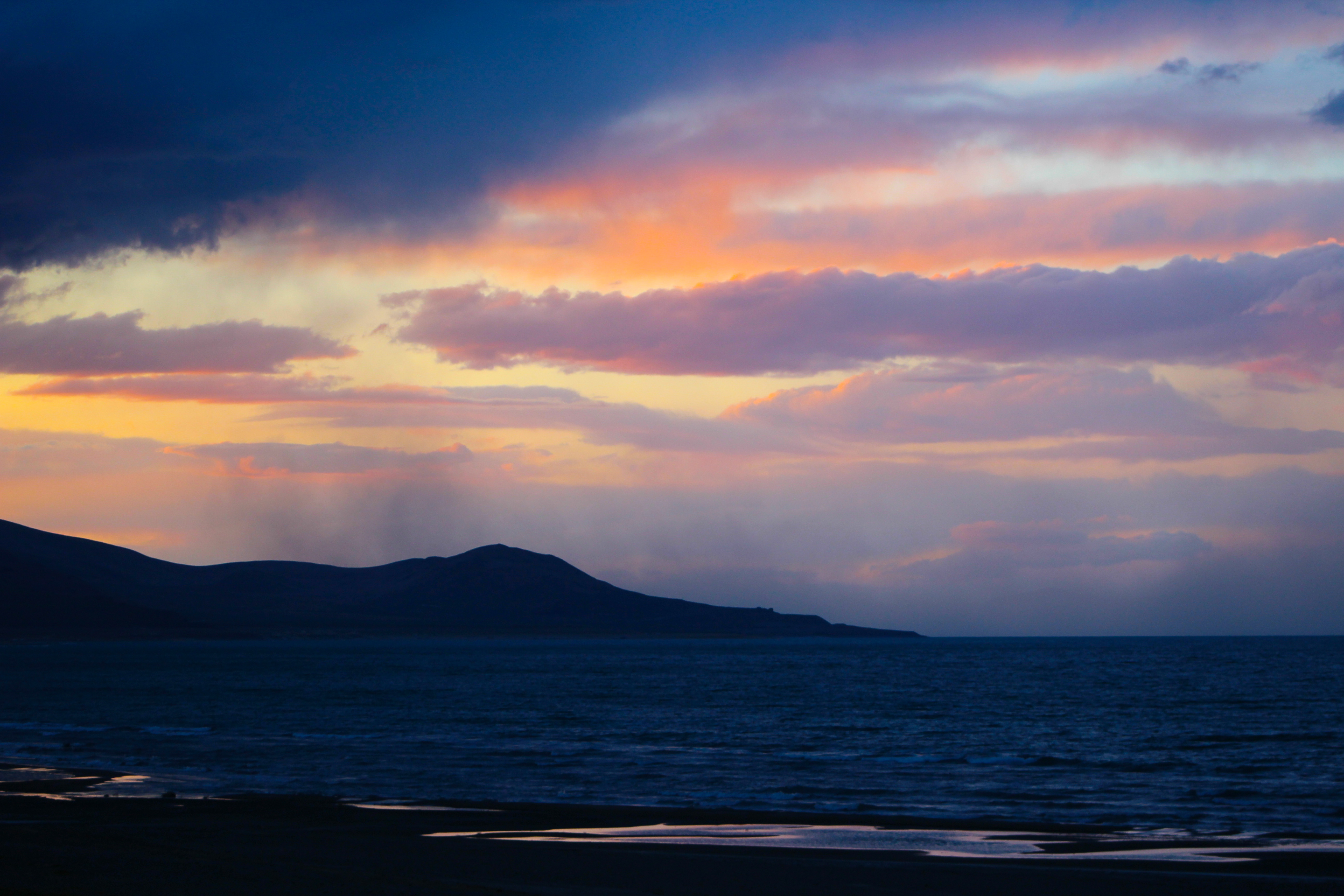 Catch a Sunset at Pyramid Lake
