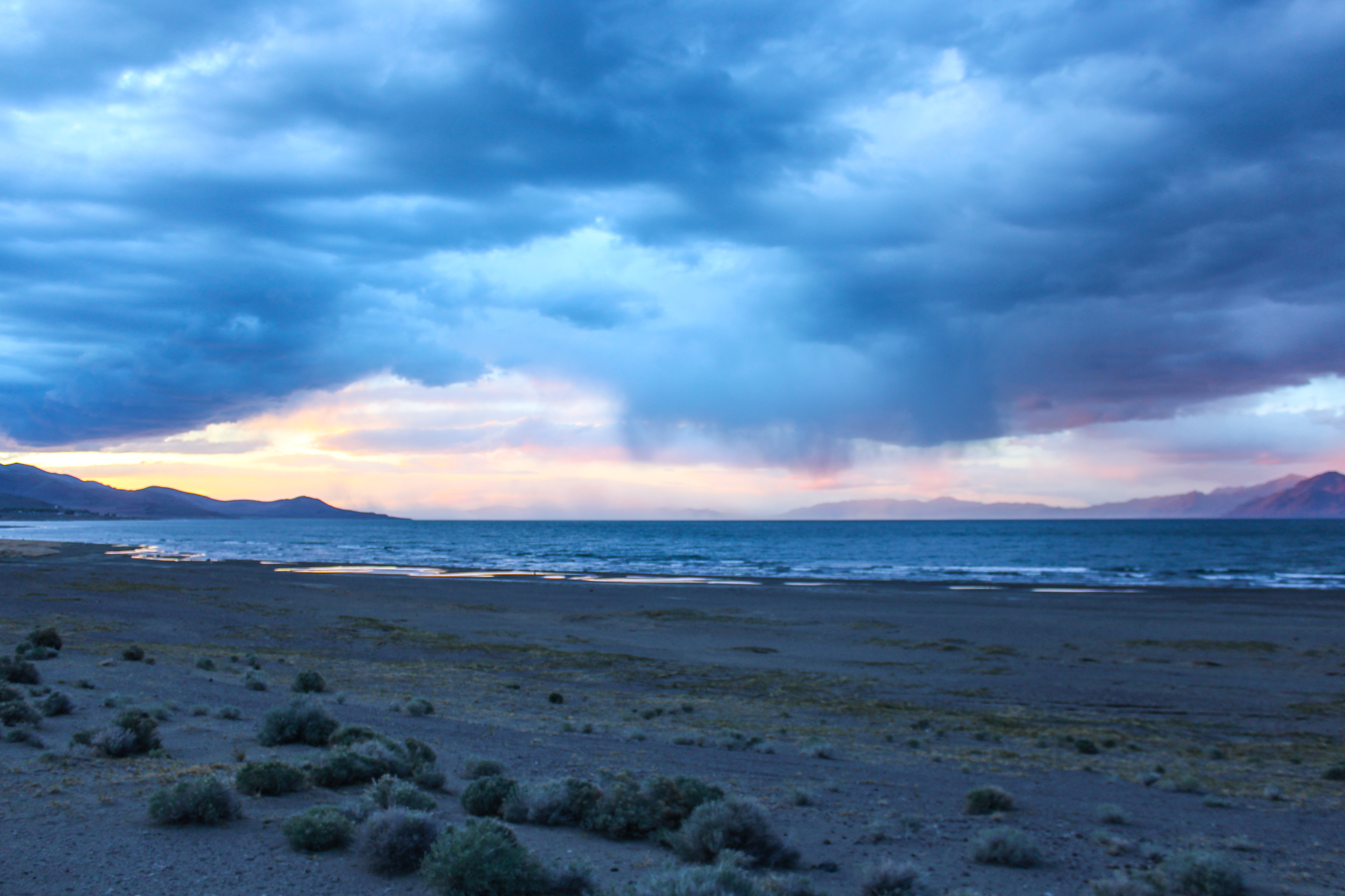 Catch a Sunset at Pyramid Lake