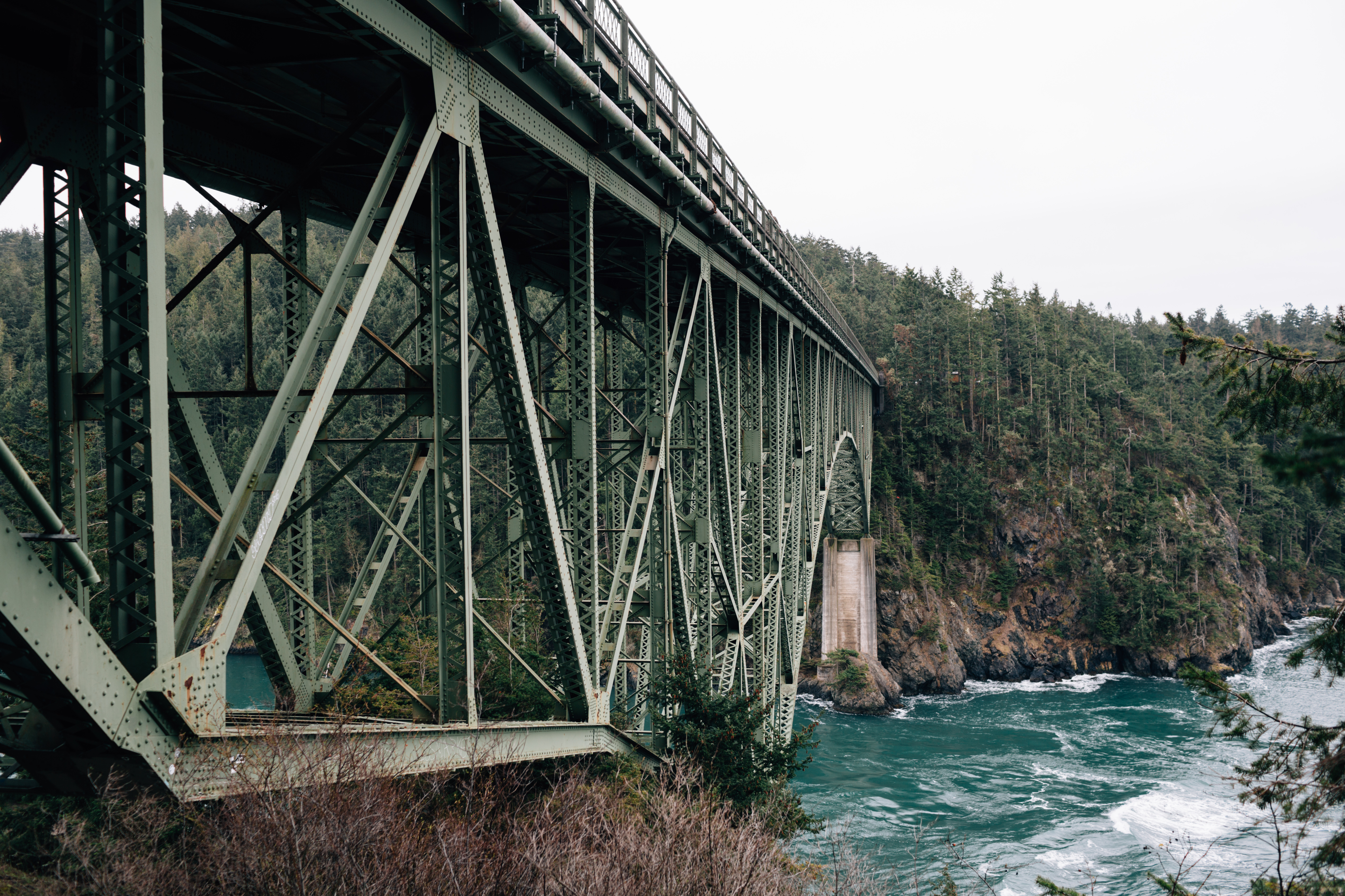Photograph the Deception Pass Bridge