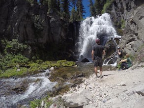 Seven Lake Loop in Lassen Volcanic NP