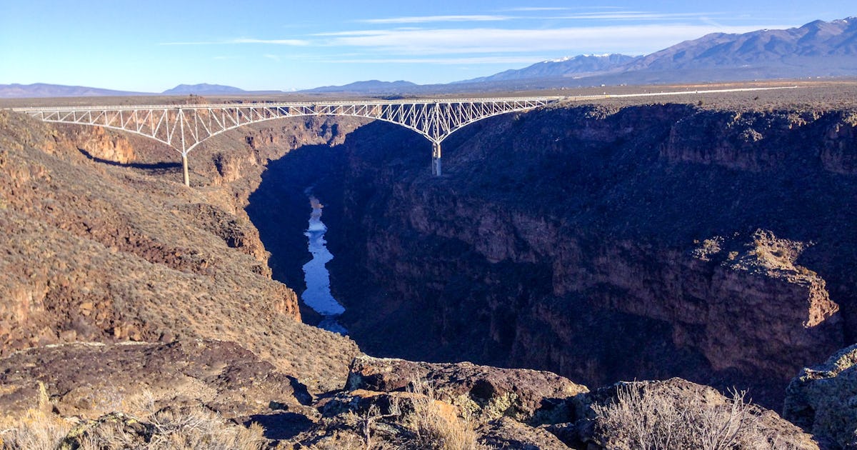 Hike The Rio Grande Gorge Bridge Trail El Prado New Mexico
