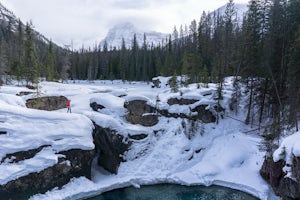 Explore the Natural Bridge in Yoho NP