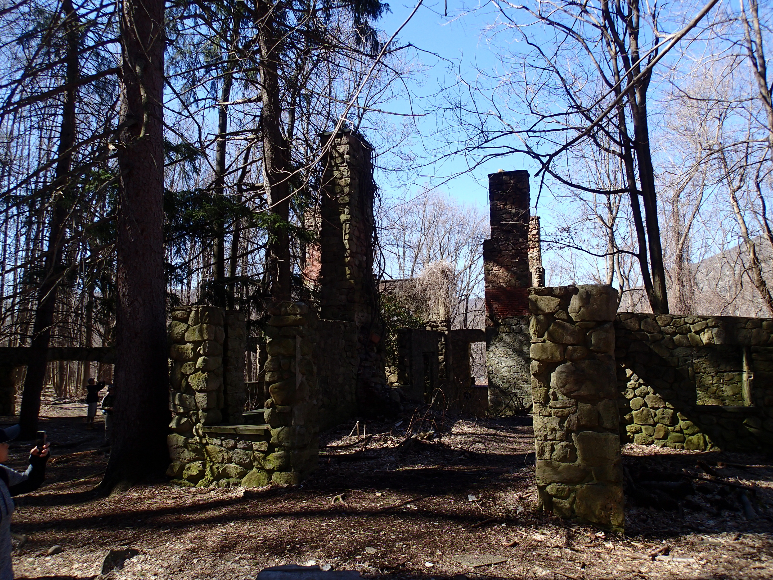 Hike the Cornish/Brook/Notch/Washburn/Undercliff Loop