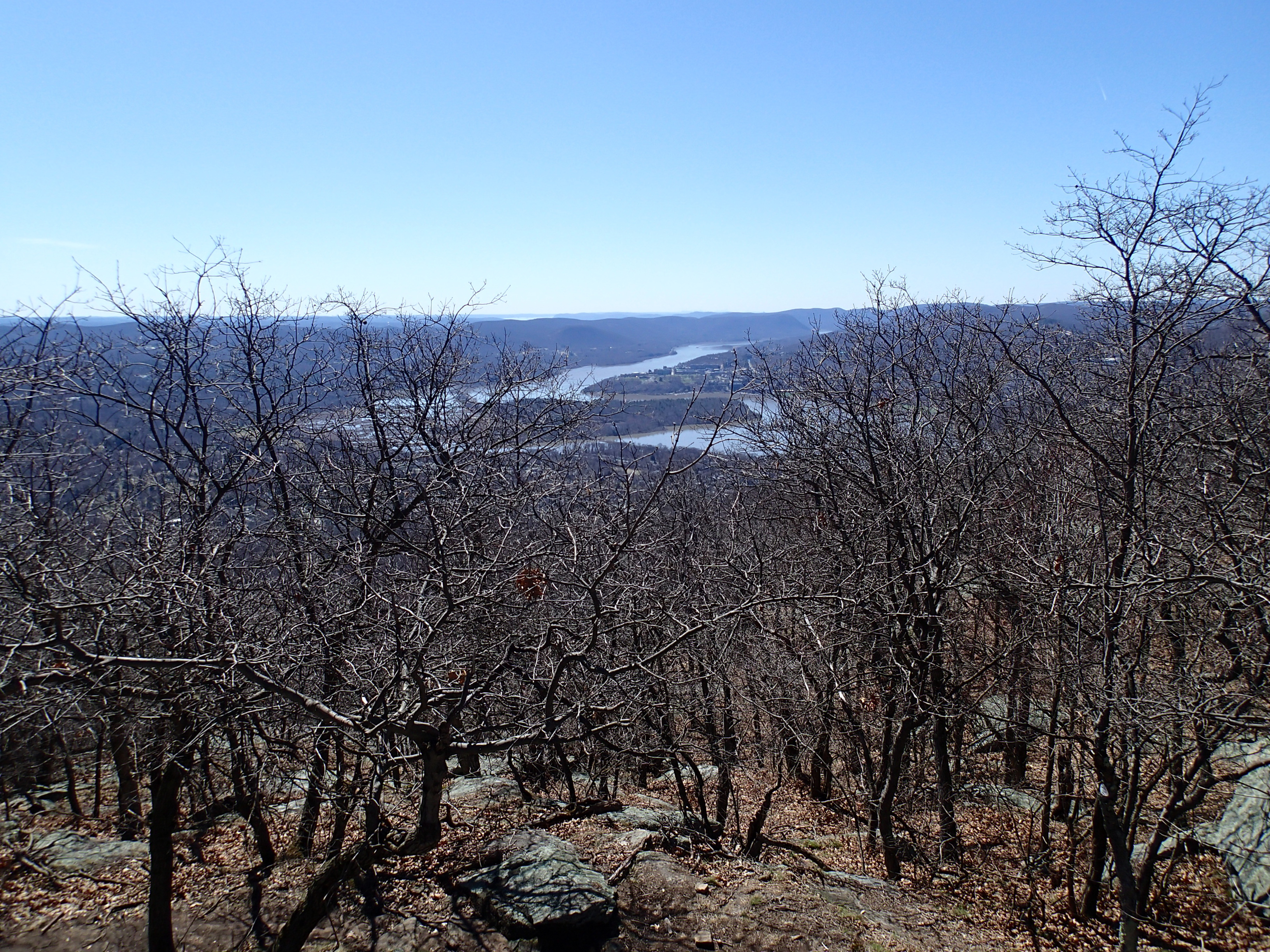 Hike the Cornish/Brook/Notch/Washburn/Undercliff Loop