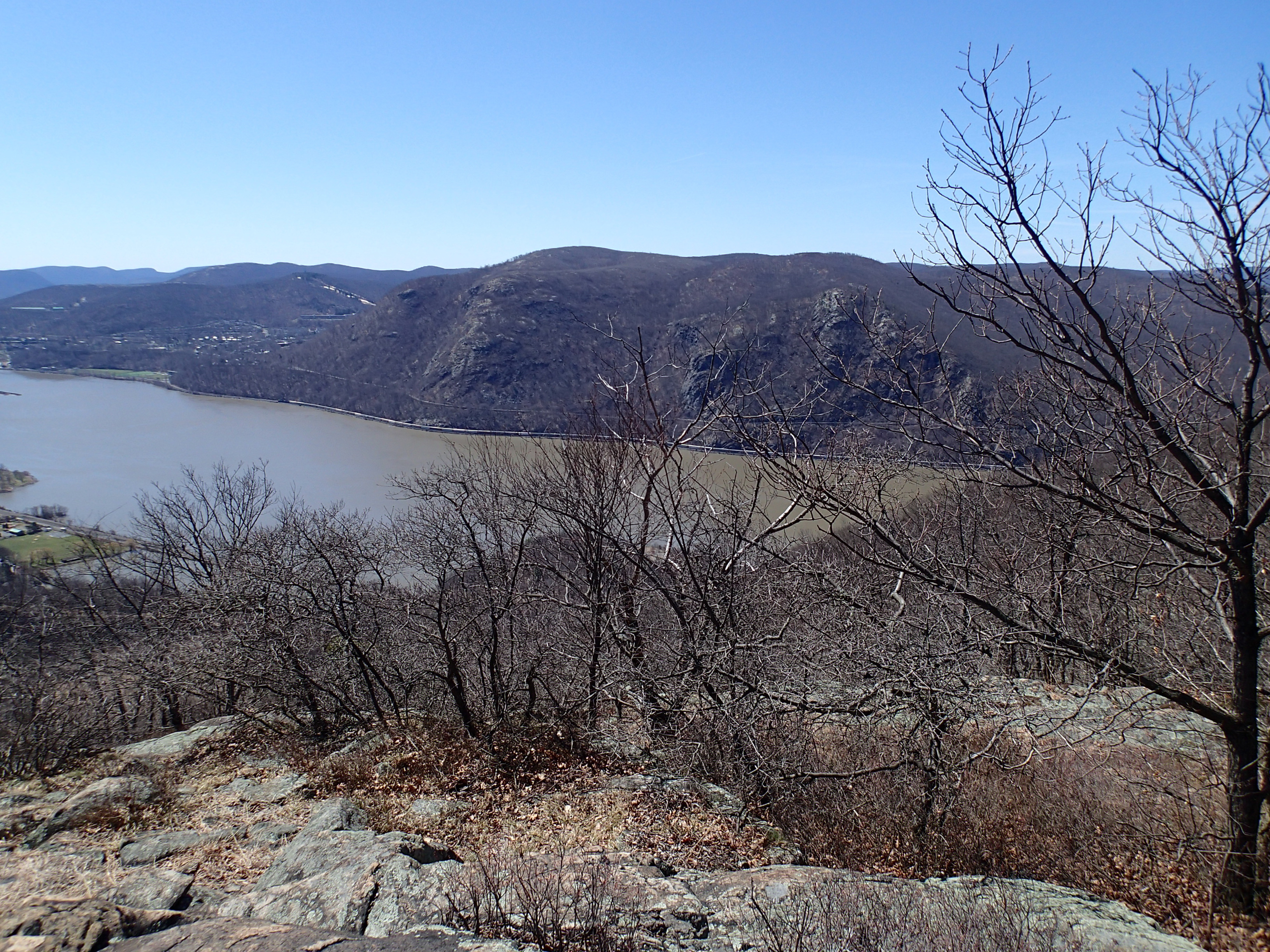 Hike the Cornish/Brook/Notch/Washburn/Undercliff Loop