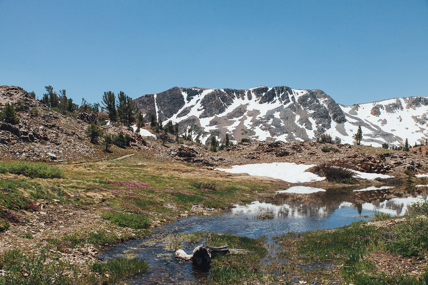 20 Lakes Basin Loop