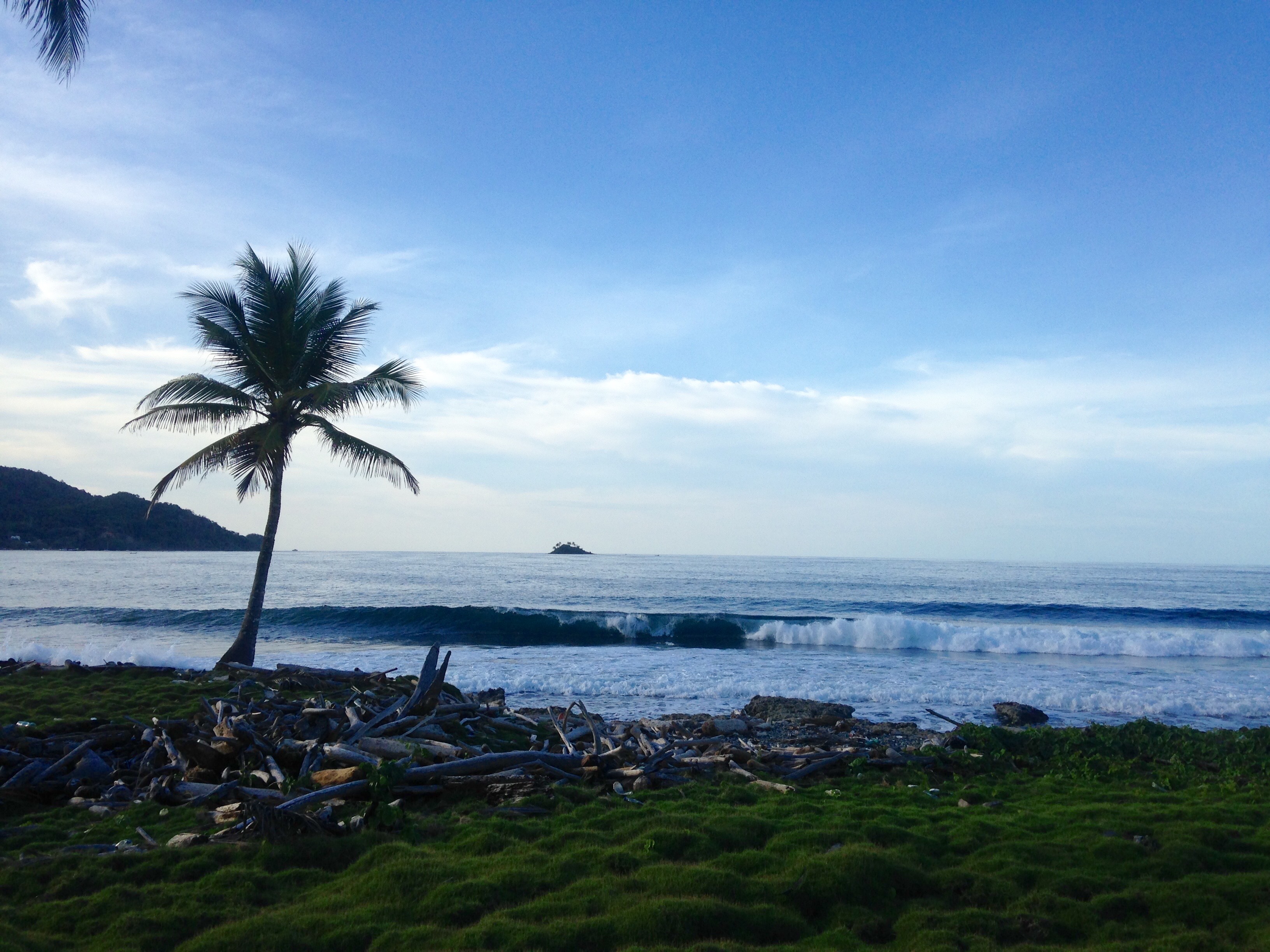 Hike to El Aguacate Beach