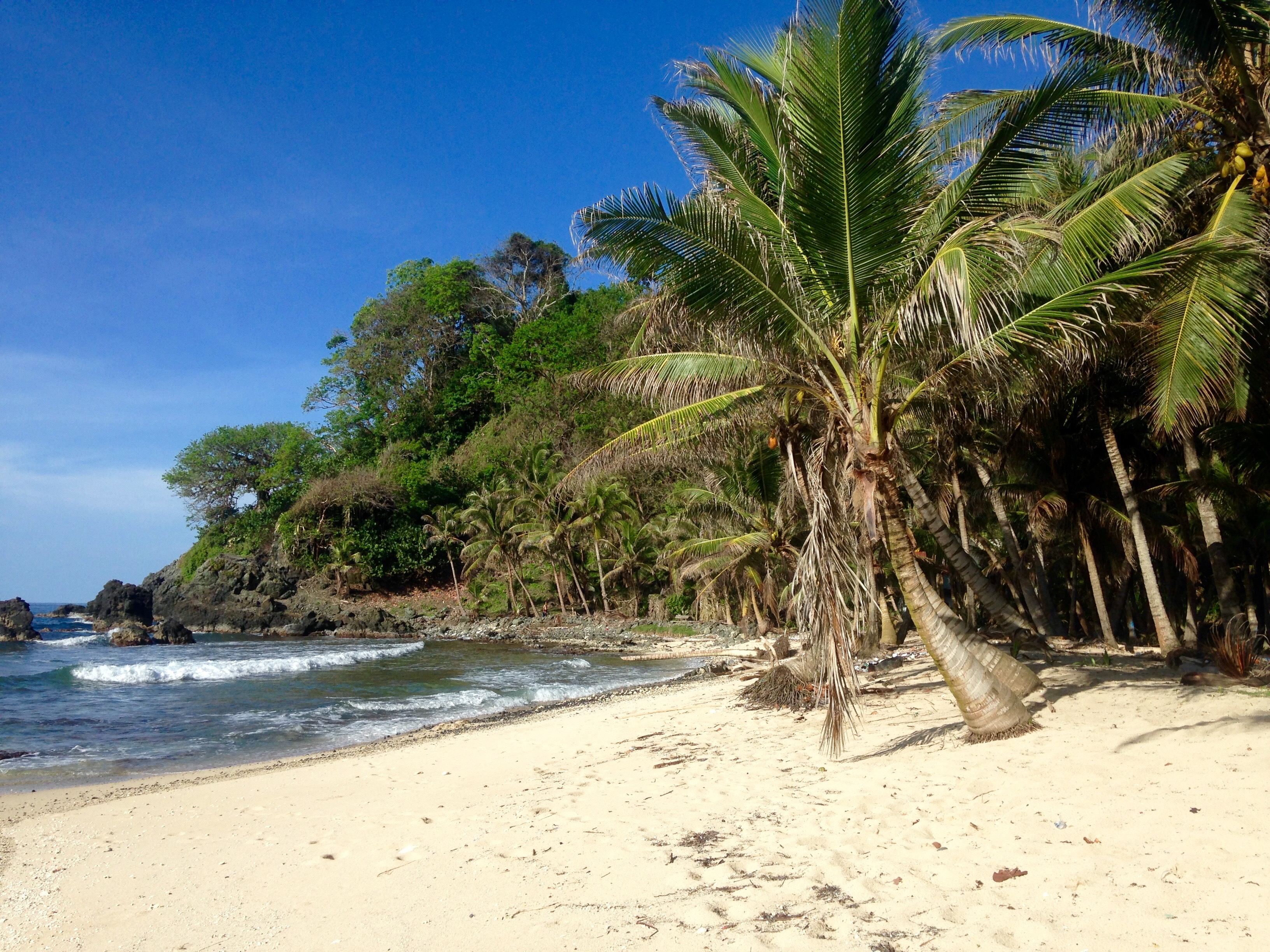 Hike to El Aguacate Beach