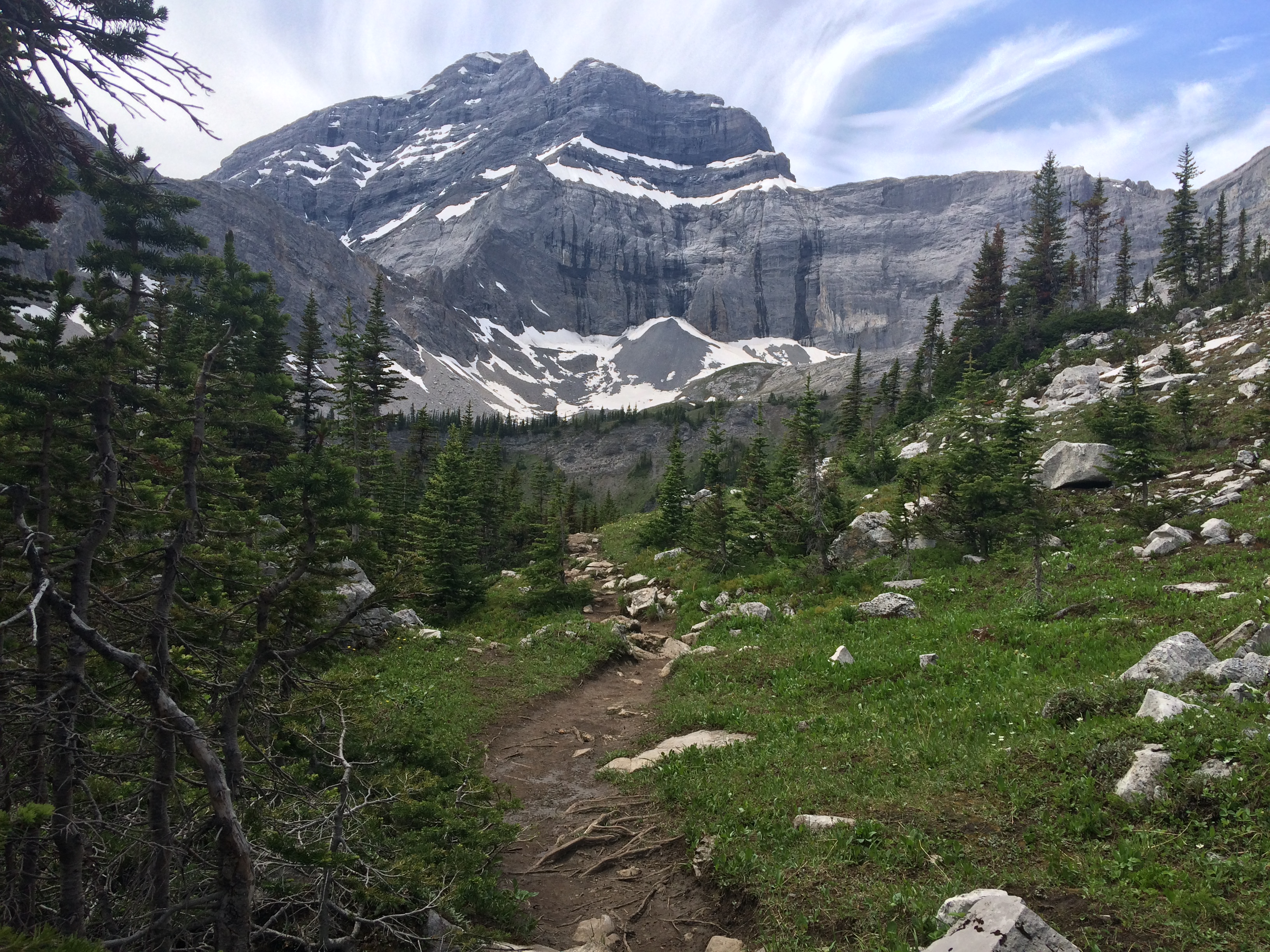 Hike to Lillian Lake and Galatea Lakes 