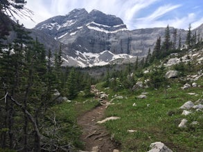 Hike to Lillian Lake and Galatea Lakes 