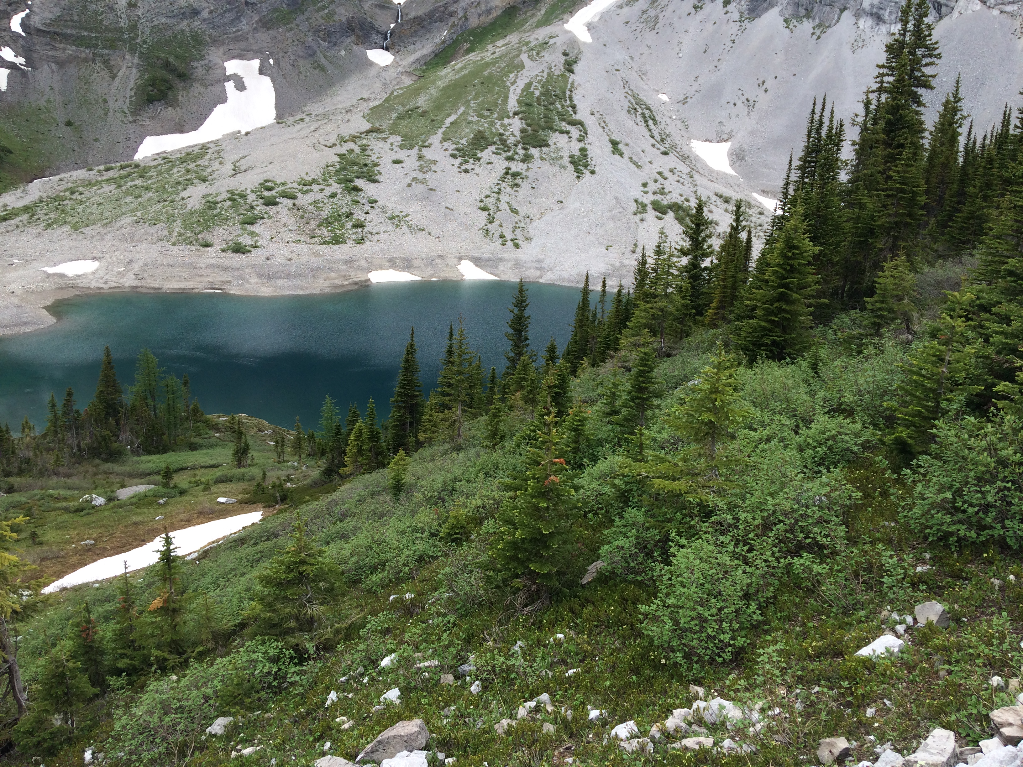 Hike to Lillian Lake and Galatea Lakes 