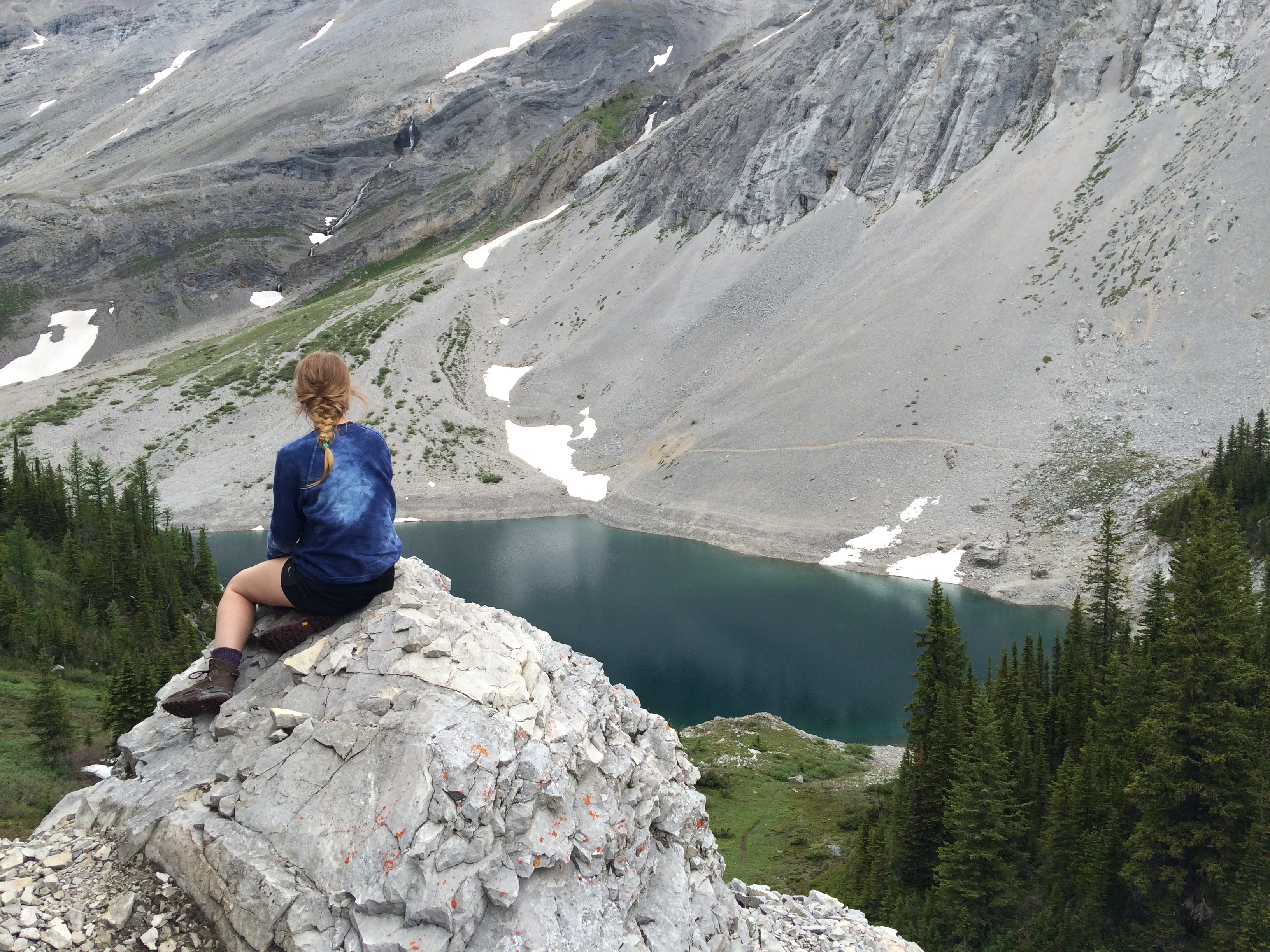 Hike to Lillian Lake and Galatea Lakes 