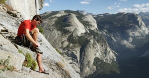 Alex Honnold free solos a 5.12d route on El Capitan. WHAT.