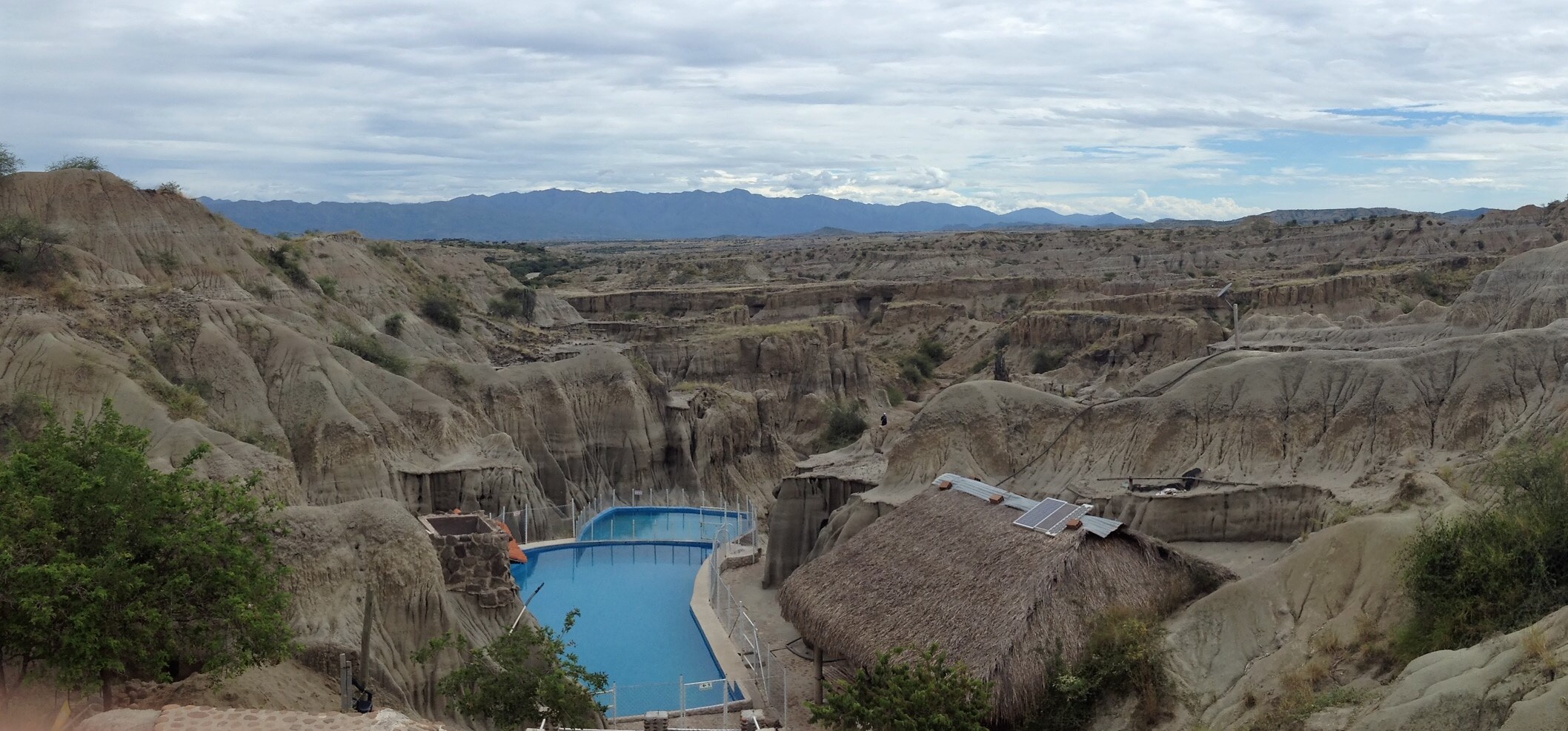 Hiking Los Hoyos