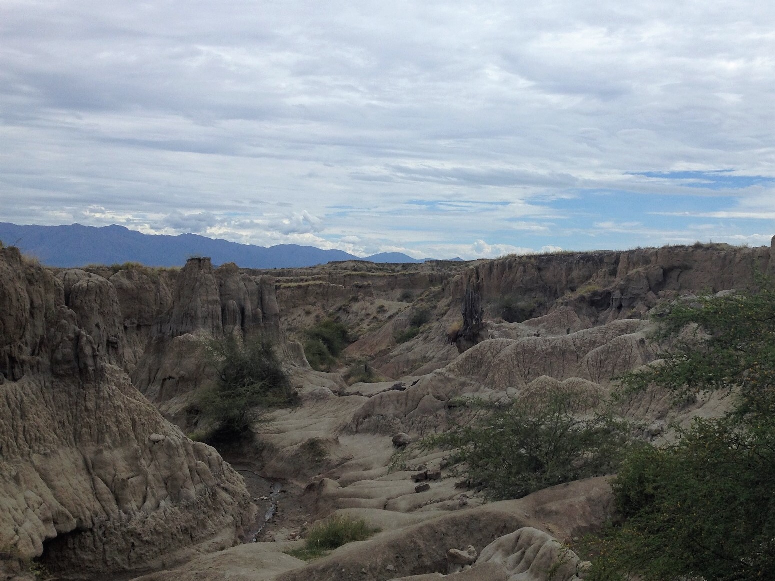 Hiking Los Hoyos