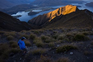 Hike the Skyline Track