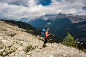 The Benefits of Hiking with Trekking Poles (Plus How to Use Them)