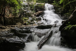 Hike to Shelving Rock Falls