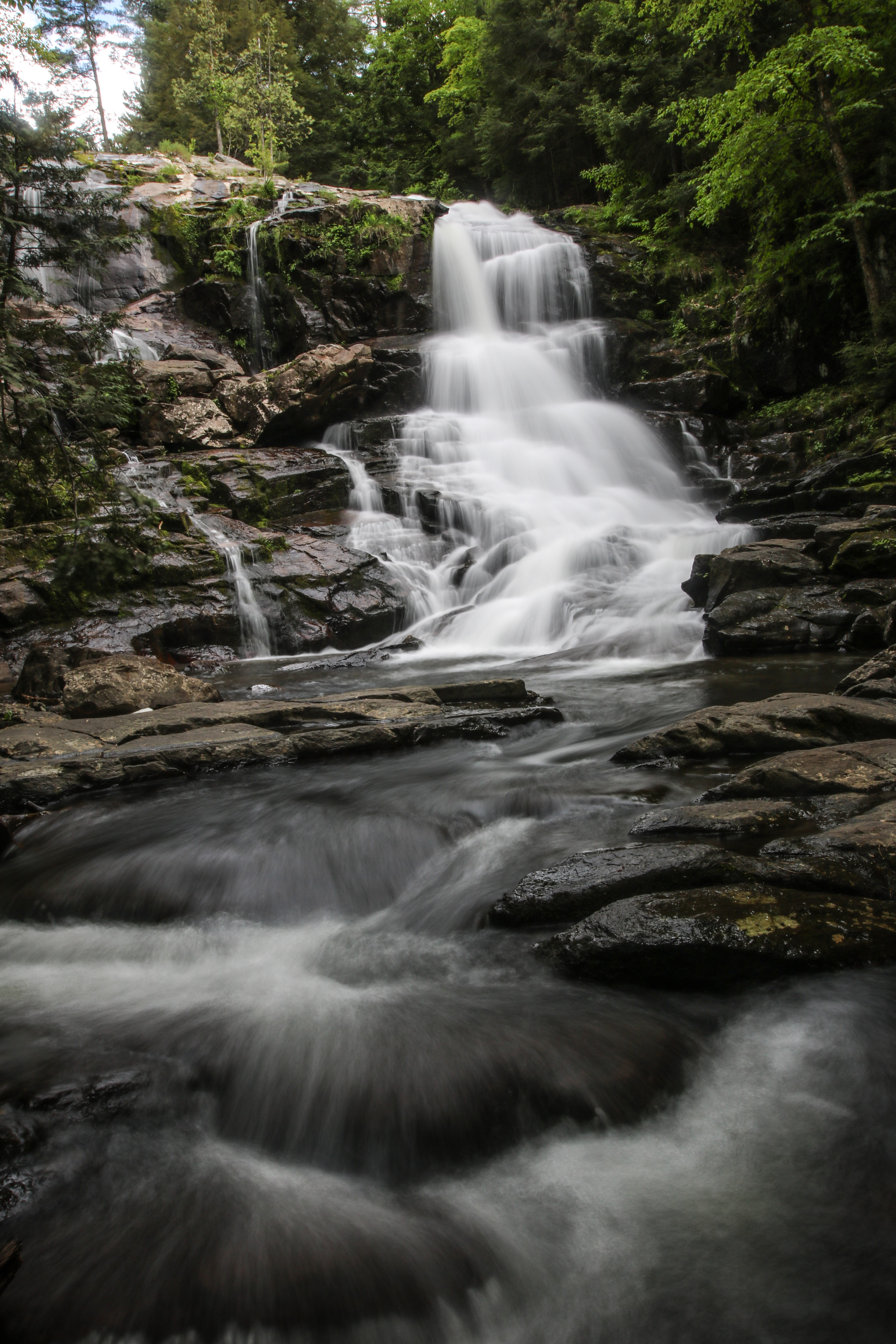 Shelving Rock Falls