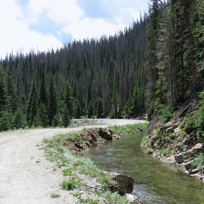 Hike the Colorado River Trailhead Loop