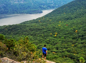 15 Must-Do Hikes near New York City