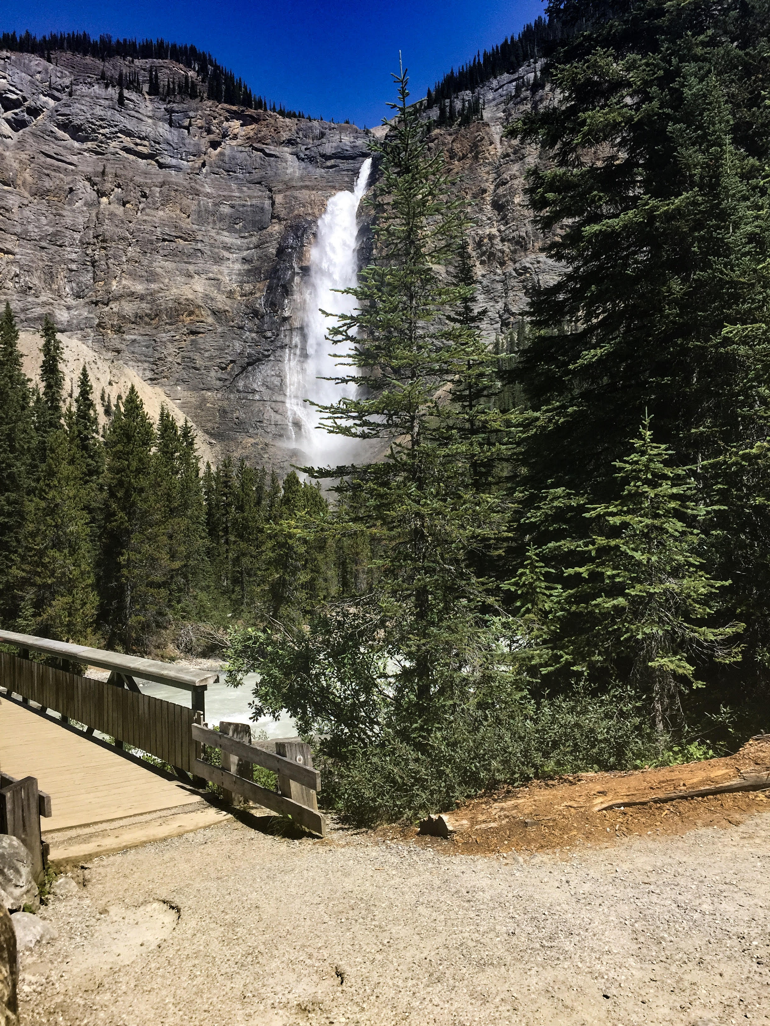Takakkaw Falls