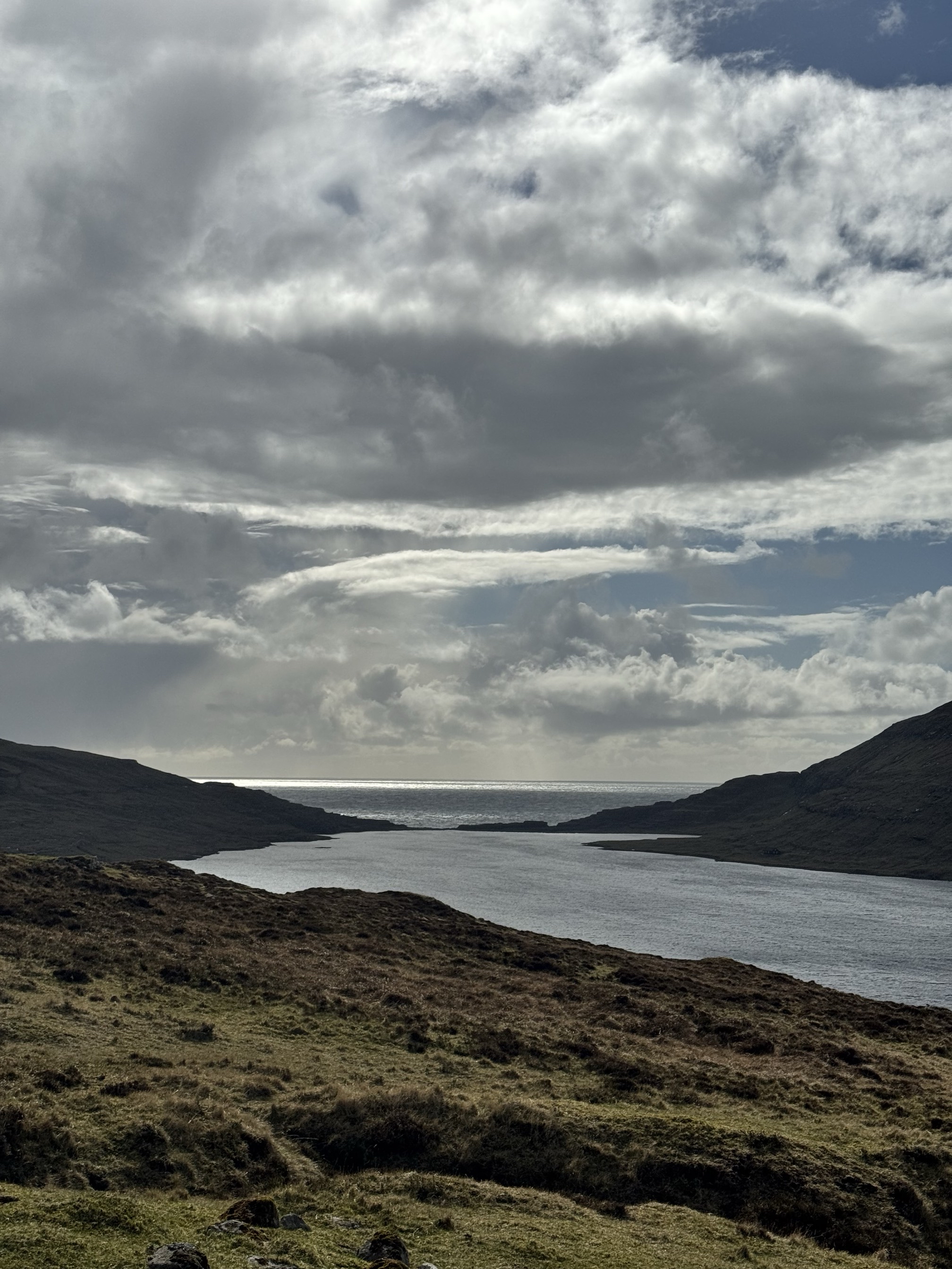 Hike along Lake Leitisvatn