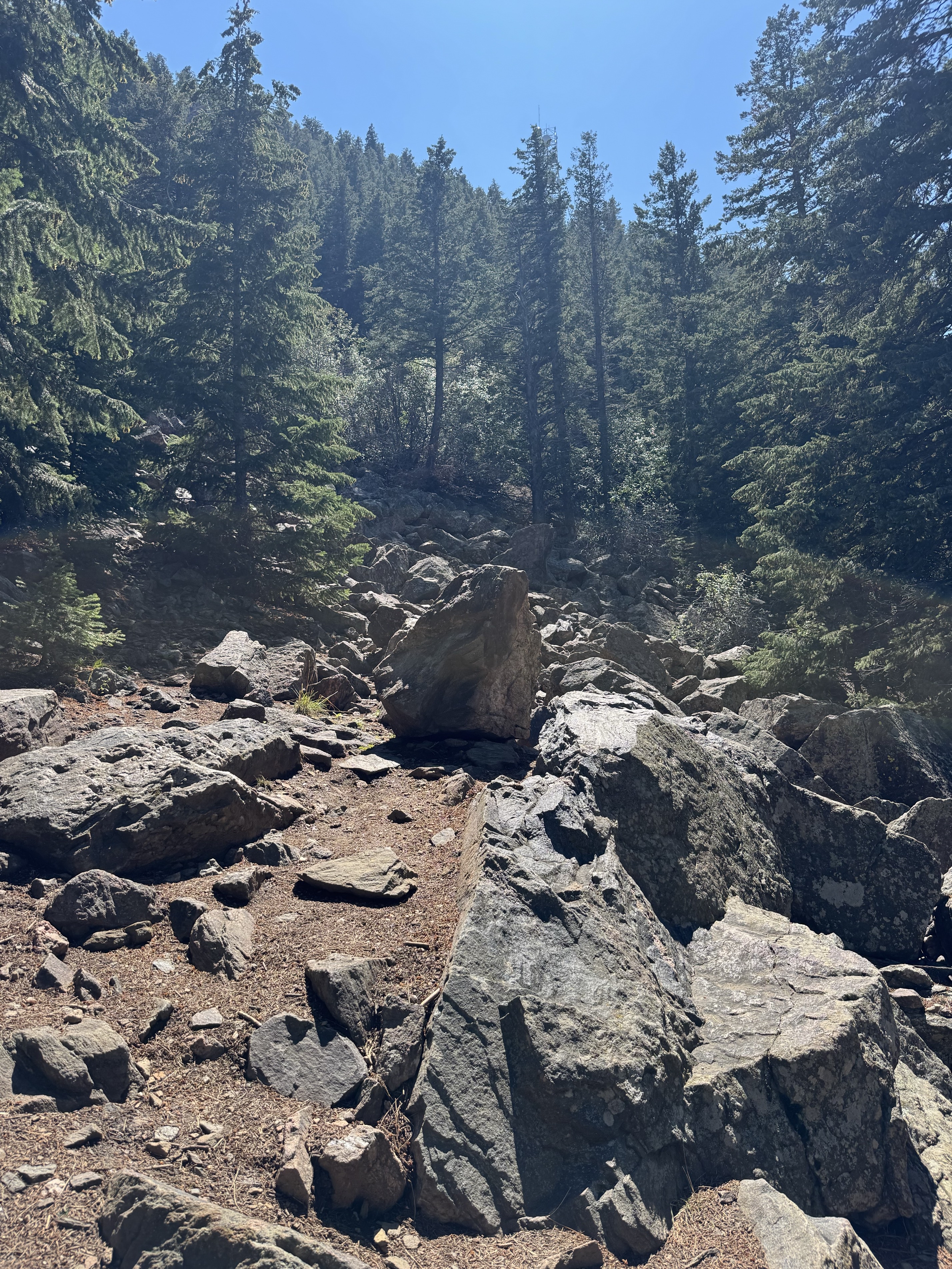 Lookout Mountain via Buffalo Bill Trail