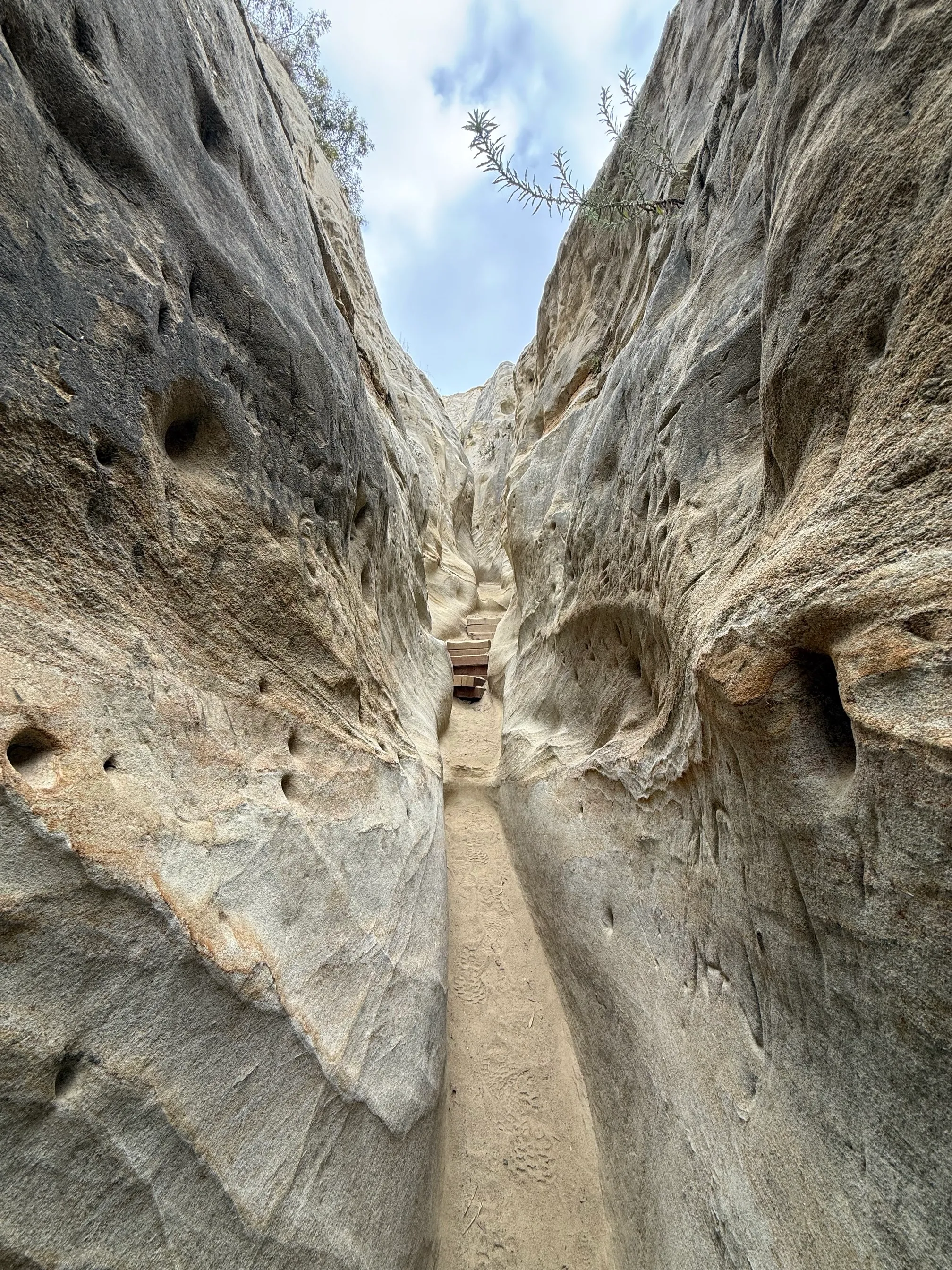 Annie’s Canyon via N Rios