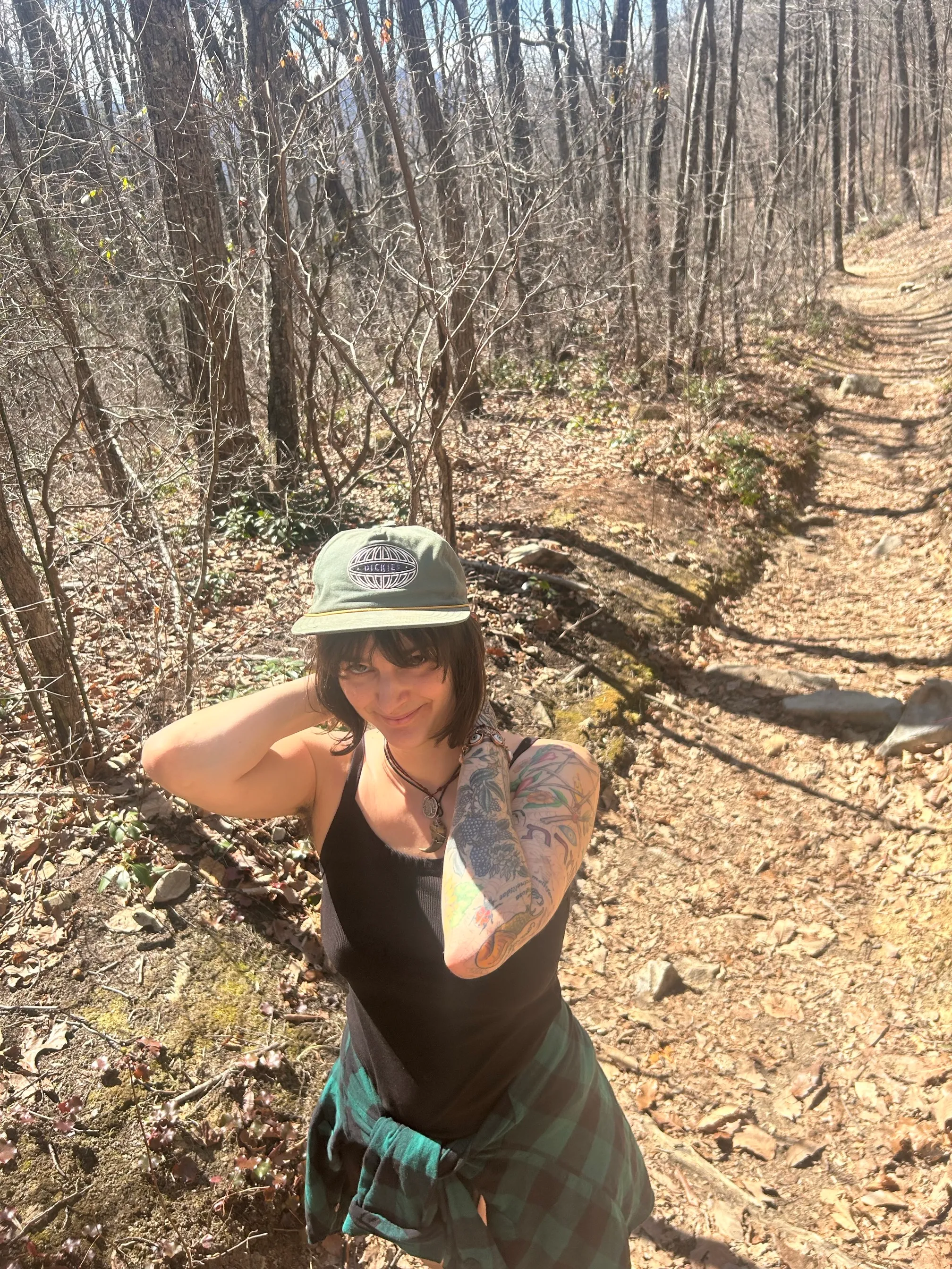 Hike Devil's Marbleyard 