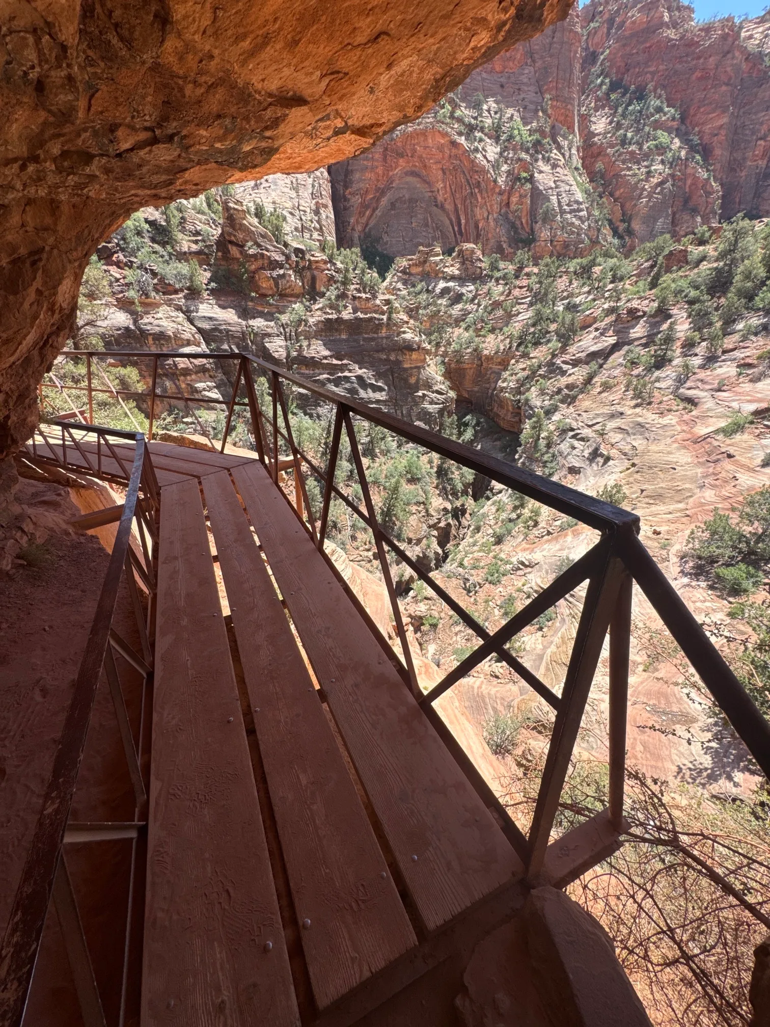 Canyon Overlook Trail