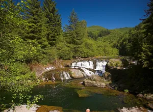 Explore Naked Falls, Washougal, Washington