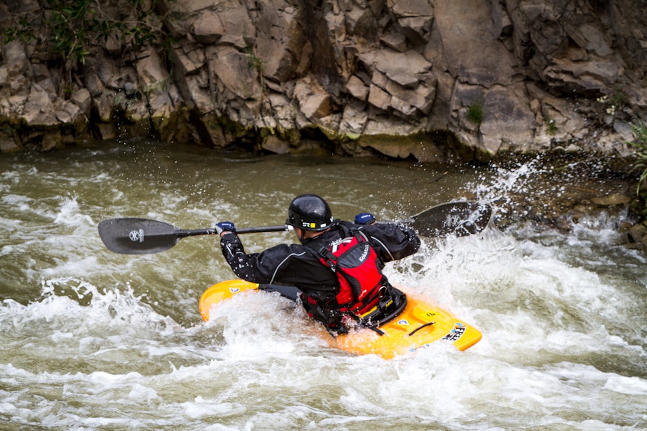 Whitewater Kayaking the er River, Croydon, Utah