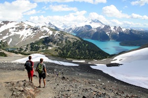 Summit Black Tusk in Garabaldi Provincial Park