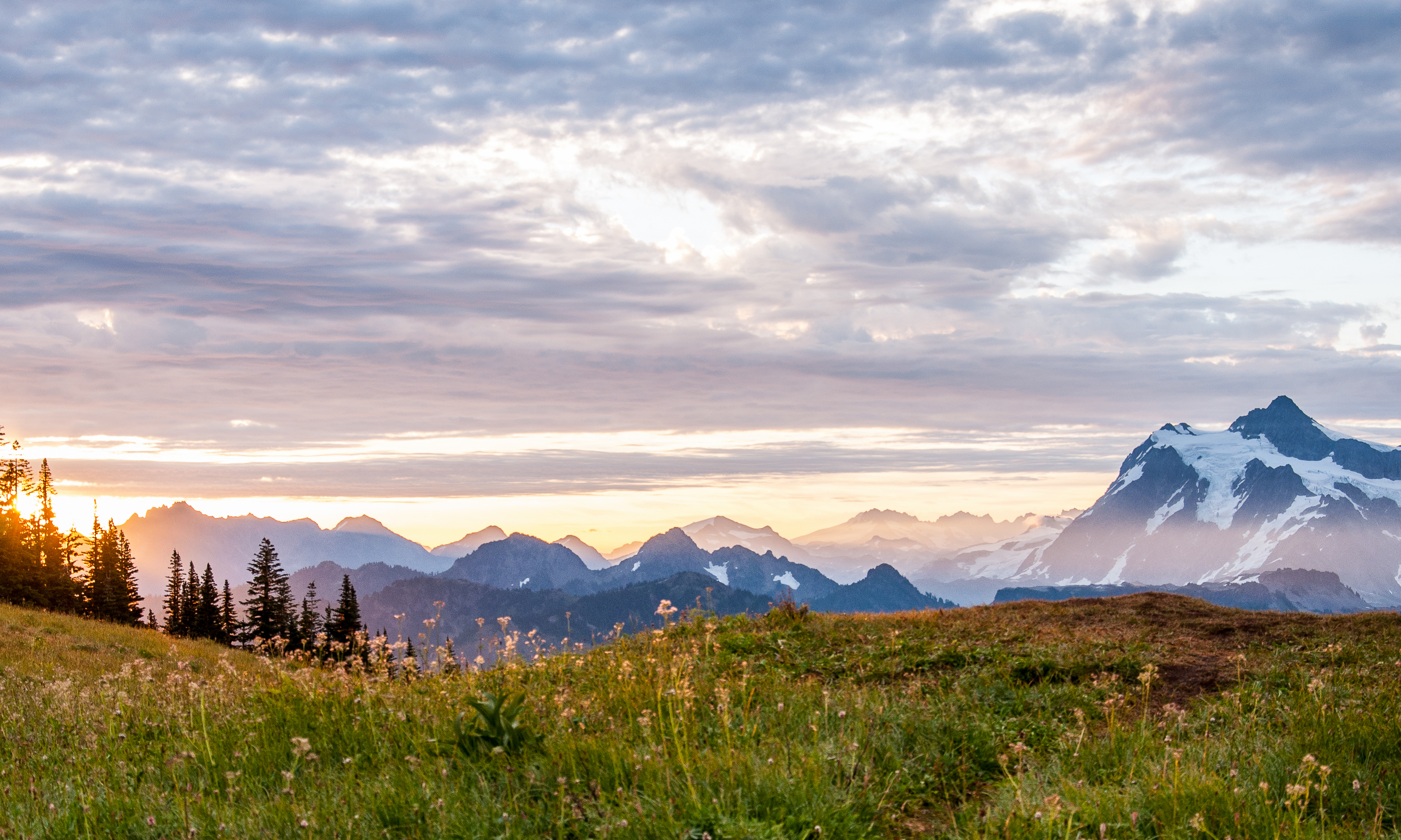 Hike Skyline Divide, Deming, Washington