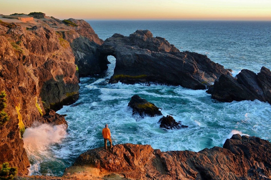 Explore Natural Bridges at Samuel H. Boardman State Scenic ...