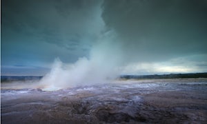 Drive the Grand Loop in Yellowstone NP