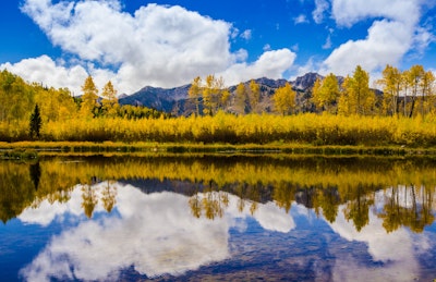 Hike to Willow Lake, Willow Heights Trailhead