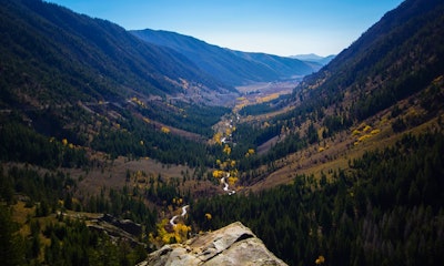 Hike to Devil's Bedstead West, Summit Creek Trail