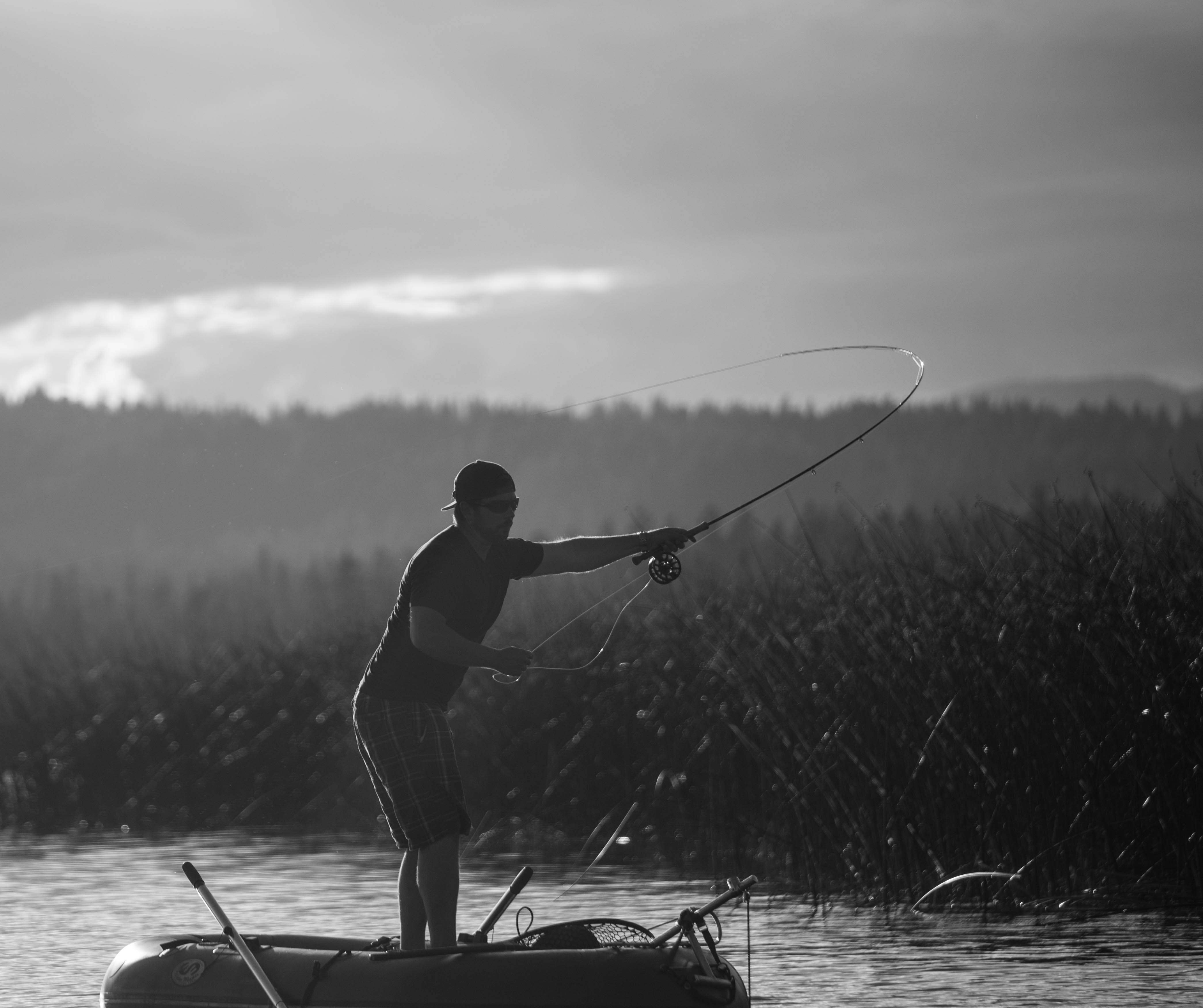 Fly Fish on Davis Lake 