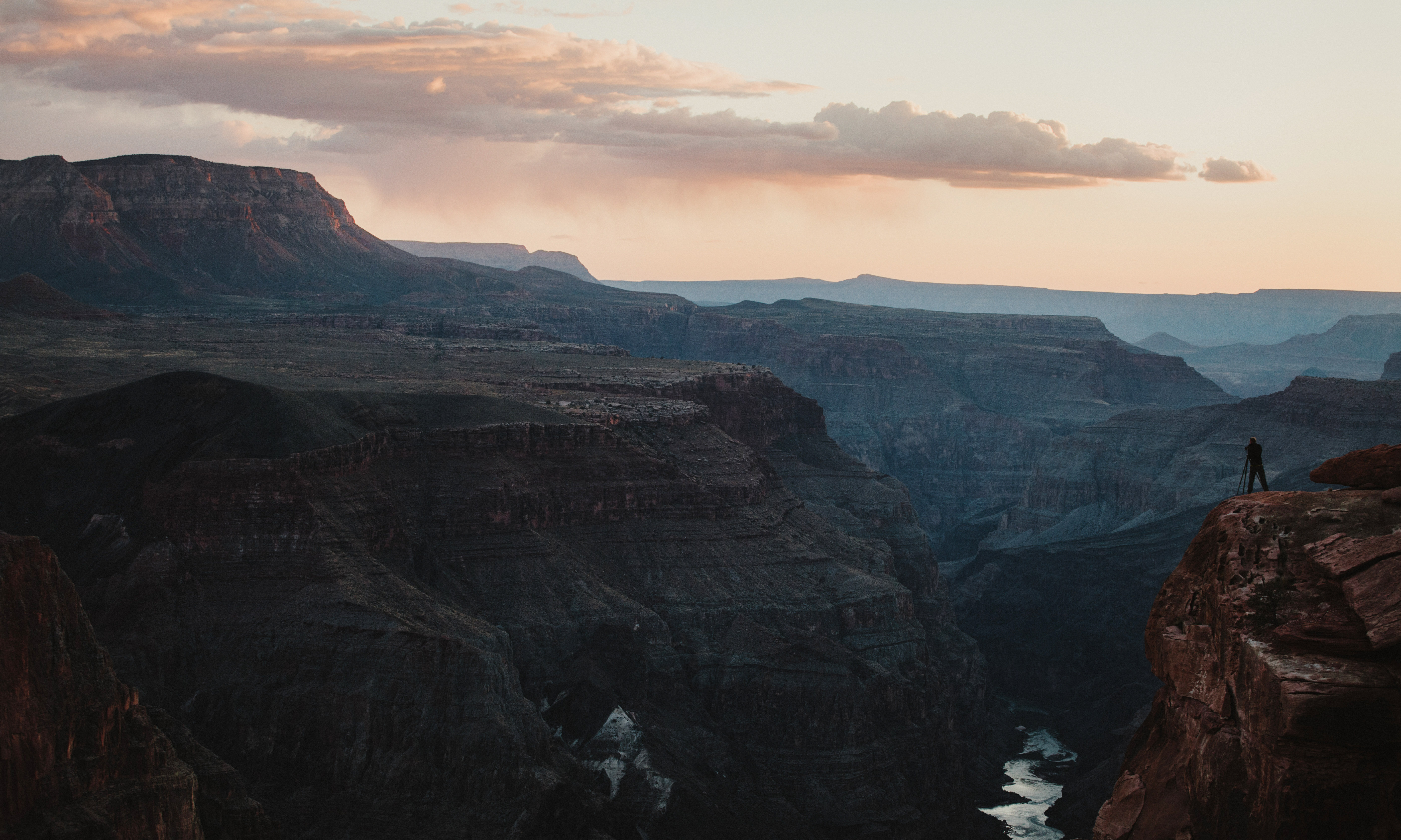 Explore the Toroweap Overlook