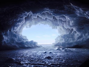 Hike the Lake Superior Ice Caves 