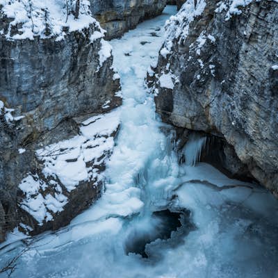 Explore Beauty Creek in Winter