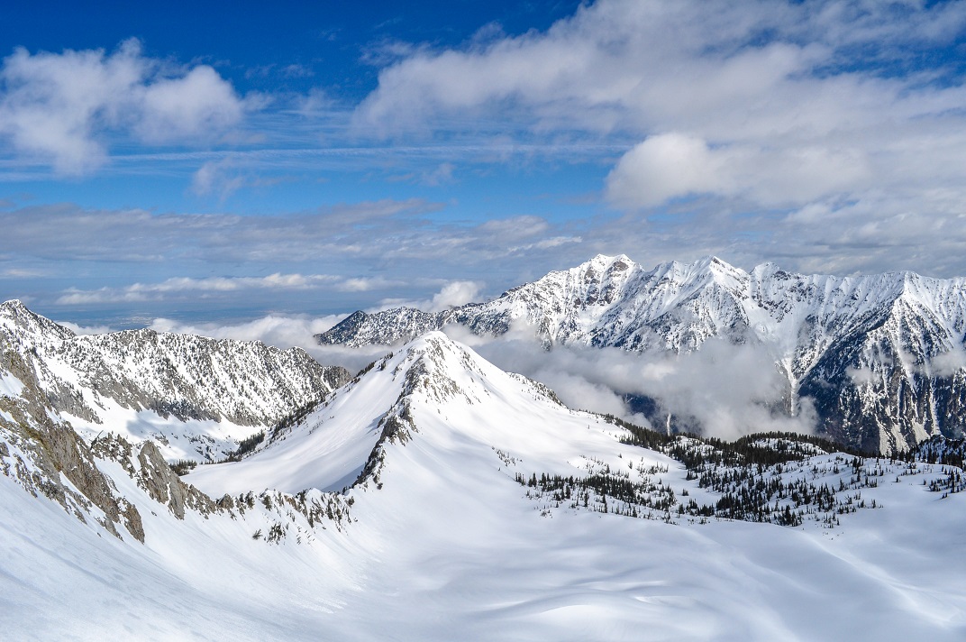 Winter Hike the Pfeifferhorn