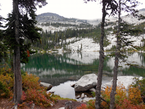 Hike to Beehive Lakes