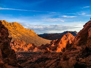 Hike the Pinnacle Loop in the Valley of Fire