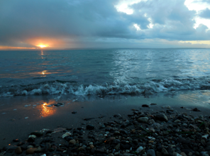 Hike to Meadowdale Beach